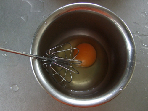 metal egg beater Metal hand pressure rotary semi - automatic whisk Foamer_003.png